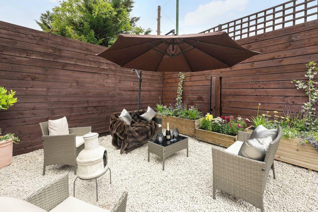 Beautiful West London House Villa Екстериор снимка