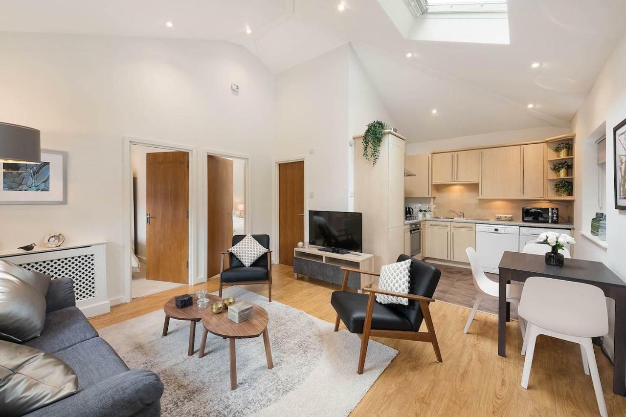 Beautiful West London House Villa Екстериор снимка